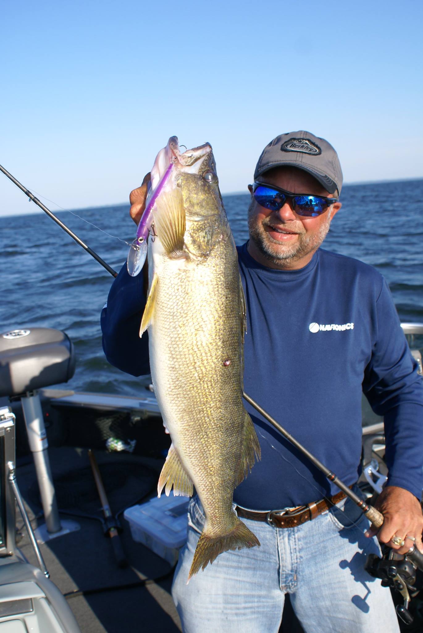 THINGS YOU SHOULD CONSIDER BEFORE HIRING A FISHING GUIDE